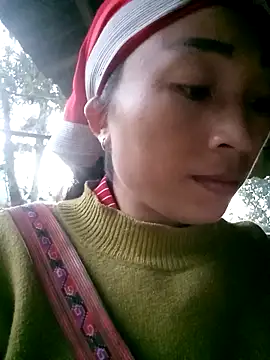 Snapshot of lucybaby00 chatting on November 15, 10:23 am lucybaby00 online show from November 15, 10:23 am