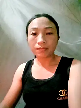 Snapshot of lucybaby00 chatting on November 19, 3:01 pm lucybaby00 online show from November 19, 3:01 pm