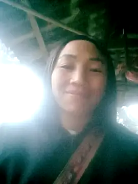 Snapshot of lucybaby00 chatting on January 10, 10:28 am lucybaby00 online show from January 10, 10:28 am