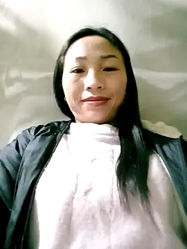 Snapshot of lucybaby00 chatting on February 1, 10:30 pm lucybaby00 online show from February 1, 10:30 pm