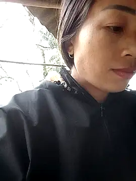 Snapshot of lucybaby00 chatting on February 4, 9:59 am lucybaby00 online show from February 4, 9:59 am