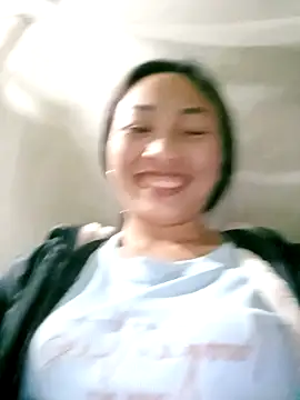 Snapshot of lucybaby00 chatting on February 7, 11:25 am lucybaby00 online show from February 7, 11:25 am