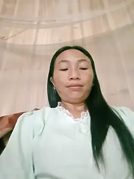 lucybaby00 online show from May 12, 10:51 pm