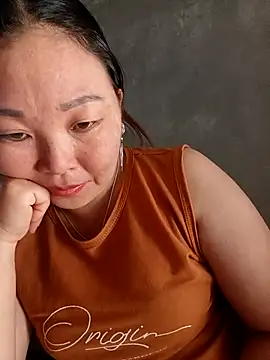 Snapshot of phunphun chatting on October 18, 2:36 am phunphun online show from October 18, 2:36 am