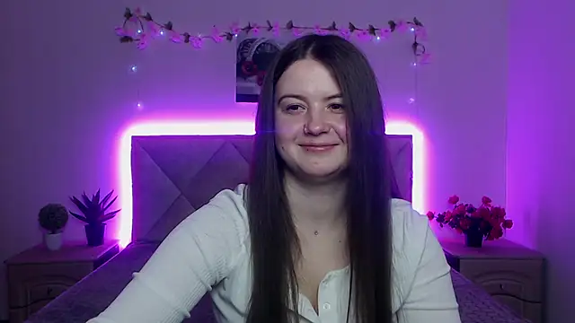 Snapshot of MavkaCute chatting on April 23, 6:21 pm MavkaCute online show from April 23, 6:21 pm