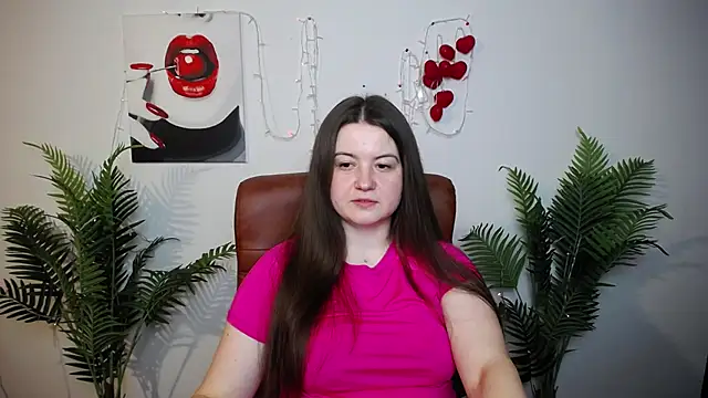 Snapshot of MavkaCute chatting on May 18, 6:14 pm MavkaCute online show from May 18, 6:14 pm