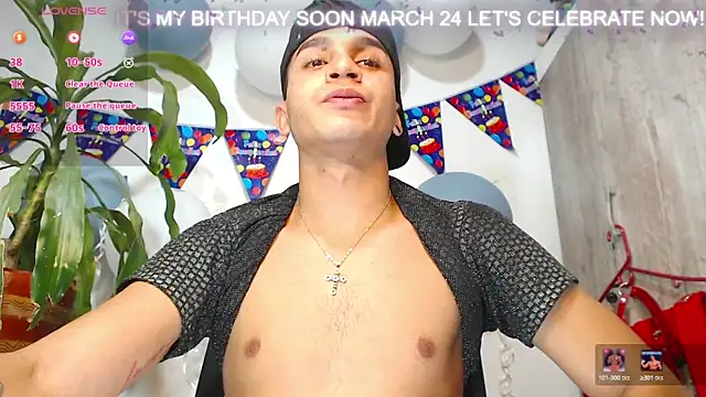 Snapshot of Angel_latinboy chatting on March 9, 4:22 pm Angel latinboy online show from March 9, 4:22 pm