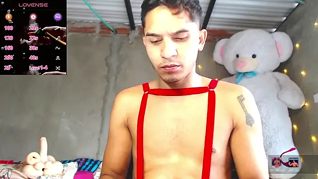 Angel latinboy online show from May 13, 1:19 pm