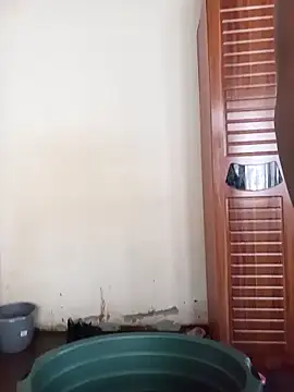 Snapshot of small_D94 chatting on March 18, 8:17 am small D94 online show from March 18, 8:17 am