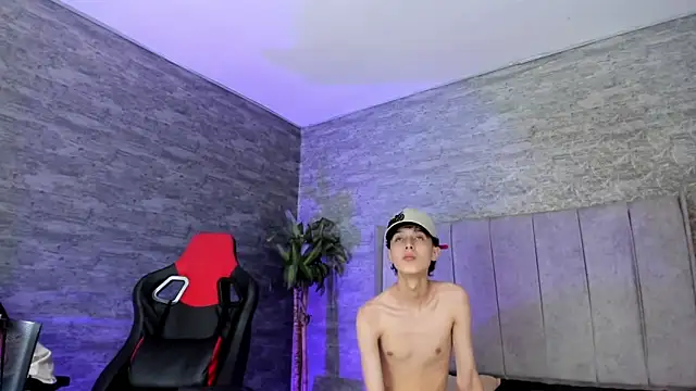 ArthurCox online show from January 11, 6:35 pm