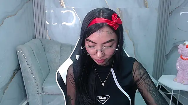 Ashley Blum v online show from September 25, 8:12 pm