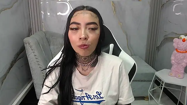 Ashley Blum v online show from October 8, 8:17 pm