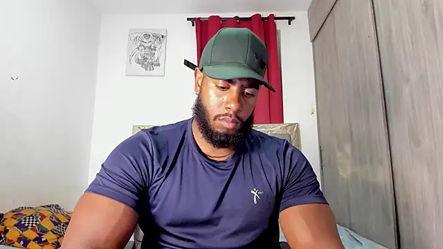 Snapshot of lebron_million chatting on September 13, 12:43 am lebron million online show from September 13, 12:43 am