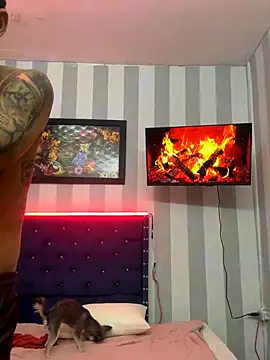 Snapshot of gatica2905 chatting on October 17, 3:53 am gatica2905 online show from October 17, 3:53 am