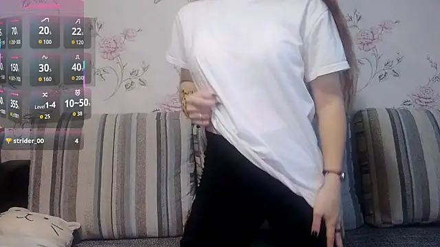 KissKarina online show from October 29, 12:29 pm