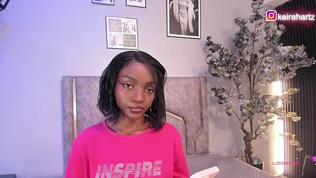 Keirahartz online show from May 2, 1:27 pm