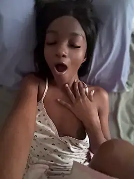 Keirahartz online show from May 11, 3:51 pm