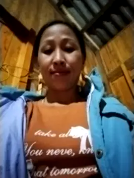 Snapshot of cute_love00 chatting on November 4, 1:05 am cute love00 online show from November 4, 1:05 am