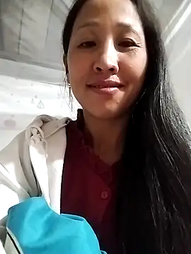 Snapshot of cute_love00 chatting on November 6, 2:07 pm cute love00 online show from November 6, 2:07 pm