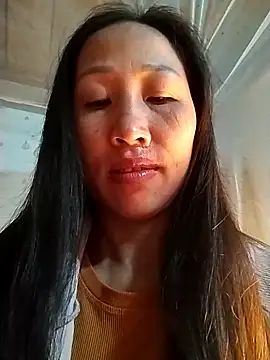 Snapshot of cute_love00 chatting on November 18, 10:25 pm cute love00 online show from November 18, 10:25 pm