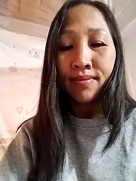 Snapshot of cute_love00 chatting on February 9, 12:03 am cute love00 online show from February 9, 12:03 am