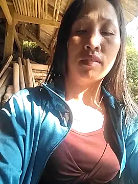 Snapshot of cute_love00 chatting on February 16, 7:59 am cute love00 online show from February 16, 7:59 am