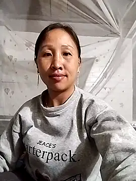 Snapshot of cute_love00 chatting on February 17, 10:23 am cute love00 online show from February 17, 10:23 am