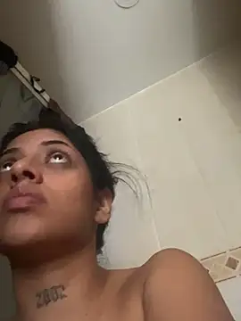 Snapshot of Mia_Sweet_Couple chatting on March 23, 6:34 pm Mia Sweet Couple online show from March 23, 6:34 pm