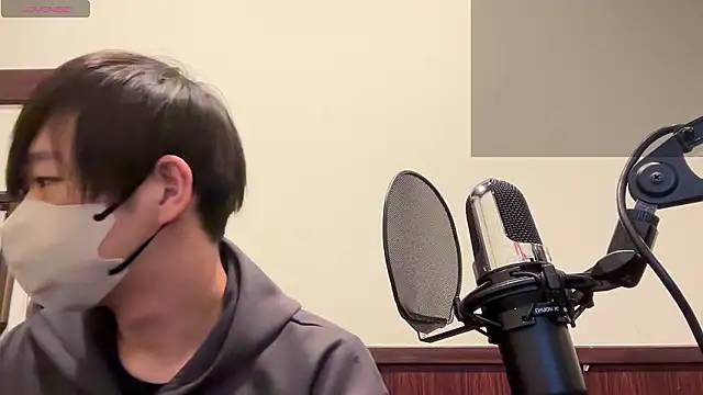 Snapshot of akkan_6868 chatting on April 2, 10:02 am akkan 6868 online show from April 2, 10:02 am