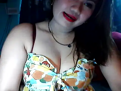 Snapshot of Miss_Heart chatting on March 3, 12:39 am Miss Heart online show from March 3, 12:39 am