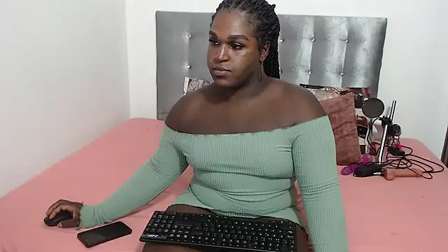 Snapshot of DaiishaWolf chatting on September 23, 6:11 pm DaiishaWolf online show from September 23, 6:11 pm