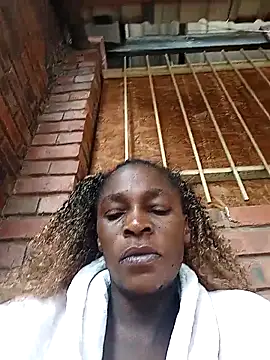 Snapshot of MatureGoddess_ chatting on April 7, 6:58 am MatureGoddess online show from April 7, 6:58 am