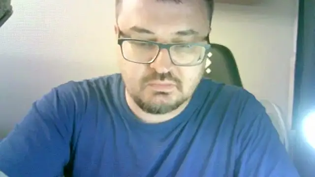 Snapshot of SirAbuser chatting on September 18, 5:48 pm SirAbuser online show from September 18, 5:48 pm