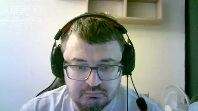 Snapshot of SirAbuser chatting on October 6, 8:23 am SirAbuser online show from October 6, 8:23 am