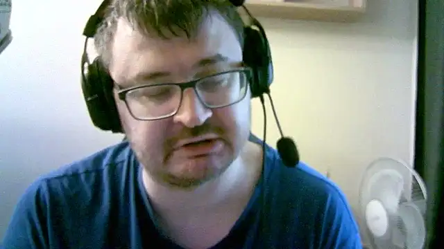 Snapshot of SirAbuser chatting on October 15, 6:02 am SirAbuser online show from October 15, 6:02 am