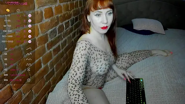 Snapshot of Cutiee_Alicee chatting on March 15, 1:30 am Cutiee Alicee online show from March 15, 1:30 am