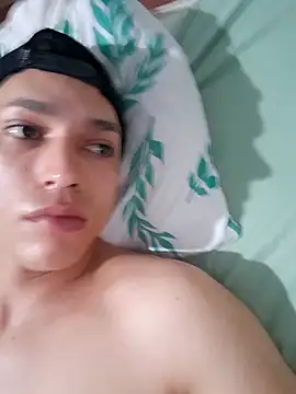 Snapshot of flaco22grande chatting on February 15, 12:03 pm flaco22grande online show from February 15, 12:03 pm