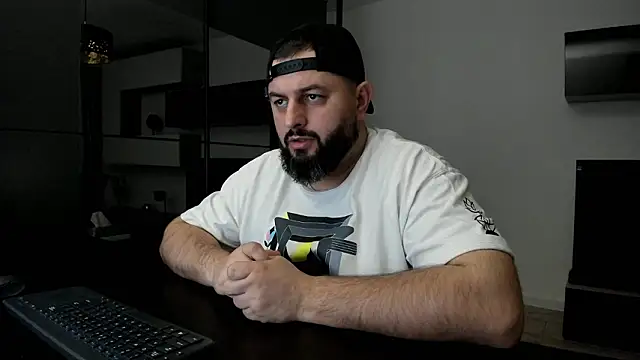 DravenPeak online show from March 8, 2:04 am