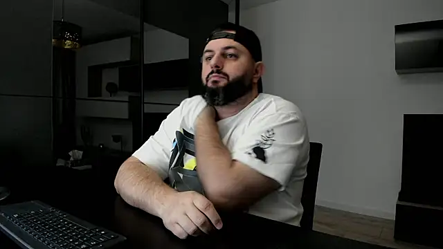 DravenPeak online show from March 10, 6:02 pm