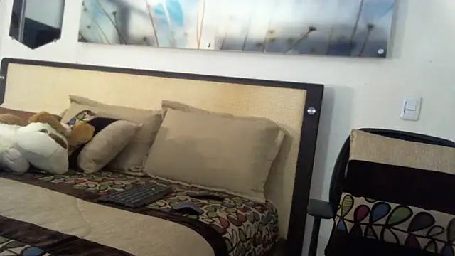 Mirianzapata 1 online show from May 16, 3:03 am