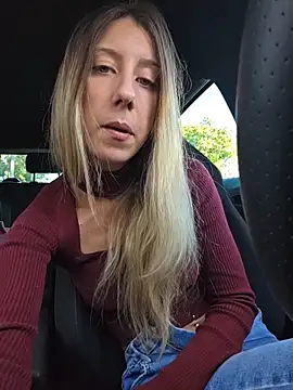 Snapshot of PetiteSecrets chatting on November 20, 3:34 pm PetiteSecrets online show from November 20, 3:34 pm