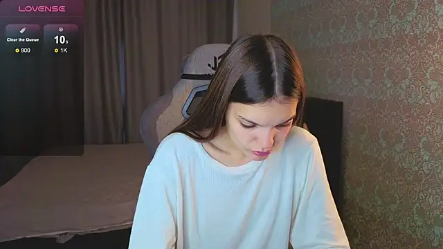 magic shy  online show from September 19, 1:29 am