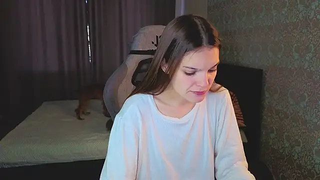 magic shy  online show from September 30, 1:32 am