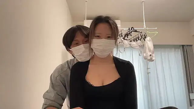 reon reonreon online show from November 18, 5:01 am