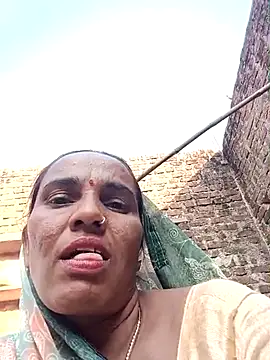 Snapshot of Pinky12A chatting on October 17, 10:40 am Pinky12A online show from October 17, 10:40 am