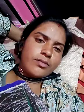 Snapshot of Mohini-xx chatting on December 15, 12:26 am Mohini-xx online show from December 15, 12:26 am