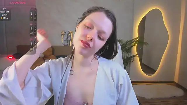 Lunar Lily online show from March 22, 5:33 am