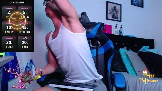 Gael Jones online show from October 15, 3:39 am