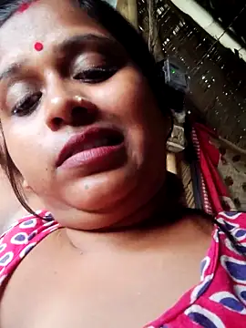 Hot-Show2 online show from October 15, 10:48 am