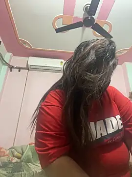 indian-hotmilfs online show from November 14, 1:43 pm